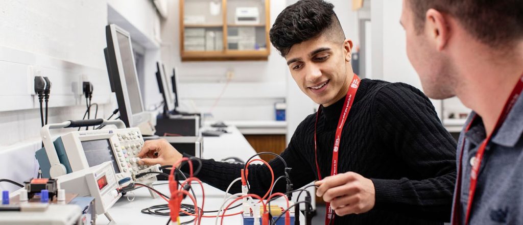 Electrical Engineering Courses in the UK 