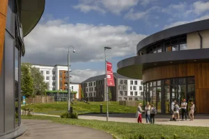 Study Civil Engineering in the UK: Study Guide