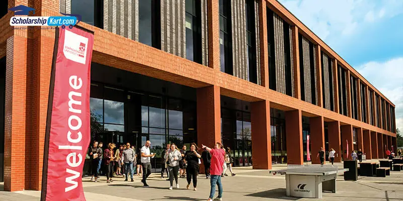 Business administration courses in the UK for Indian students