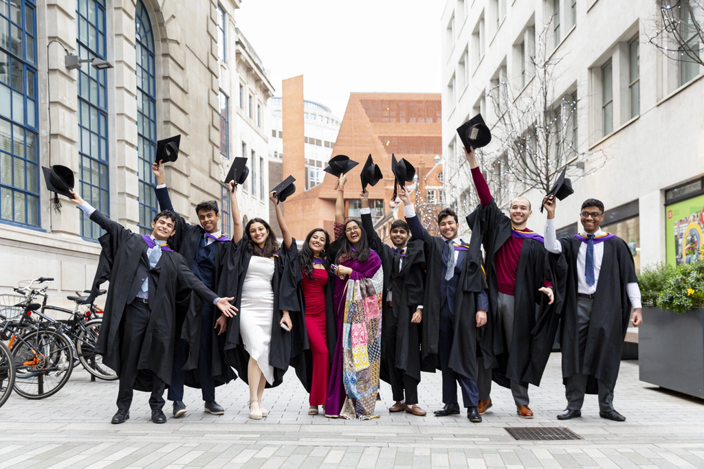 Ten Premier UK Universities for Economics in 2027