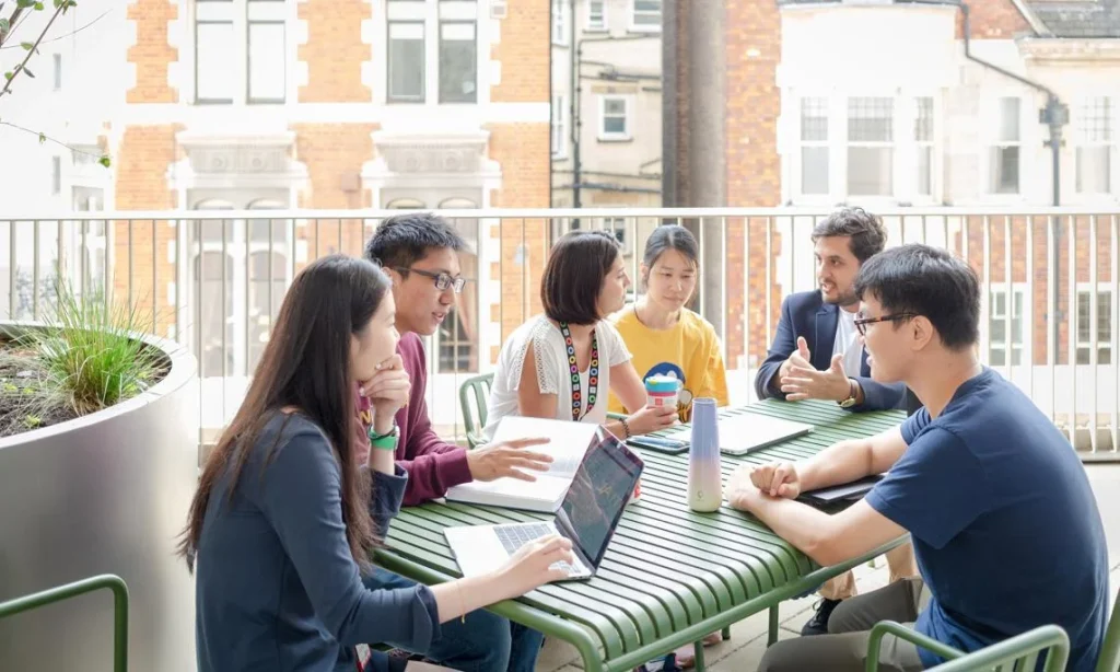 Study History in the UK