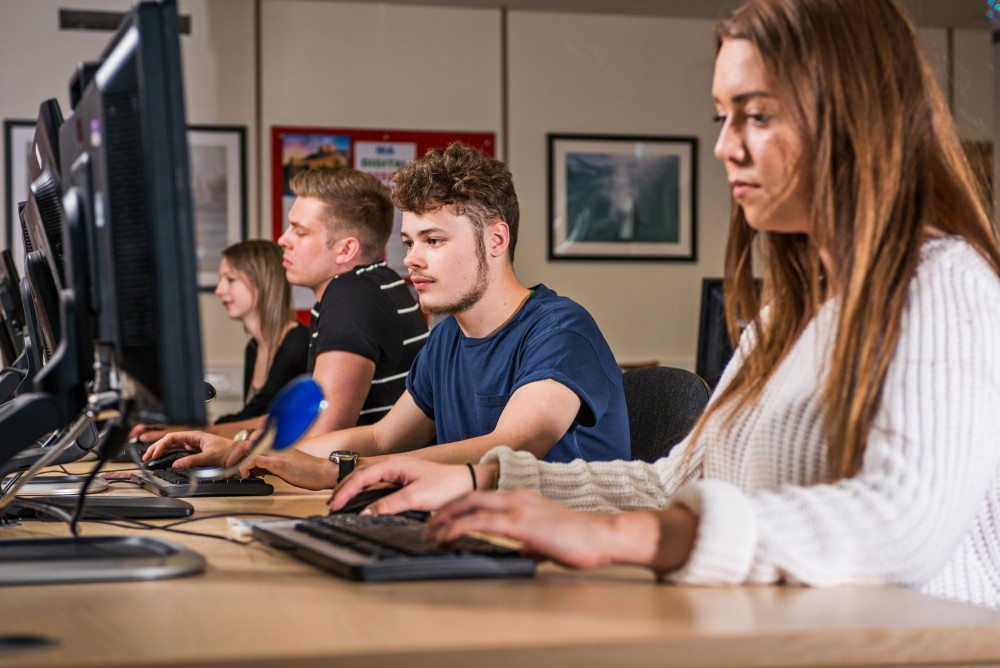 Study Data Science in the UK | ScholarshipKart