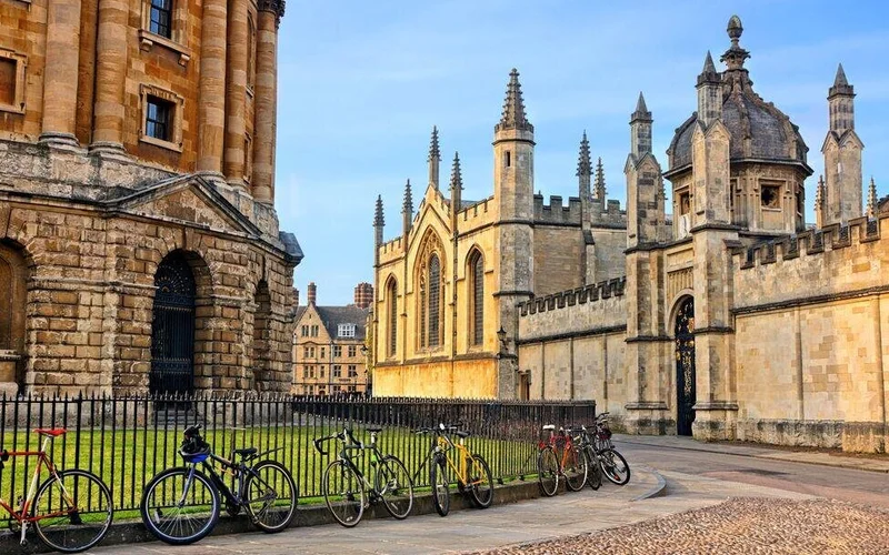 G5 Summer School Tour | Scholarshipkart | ABC London