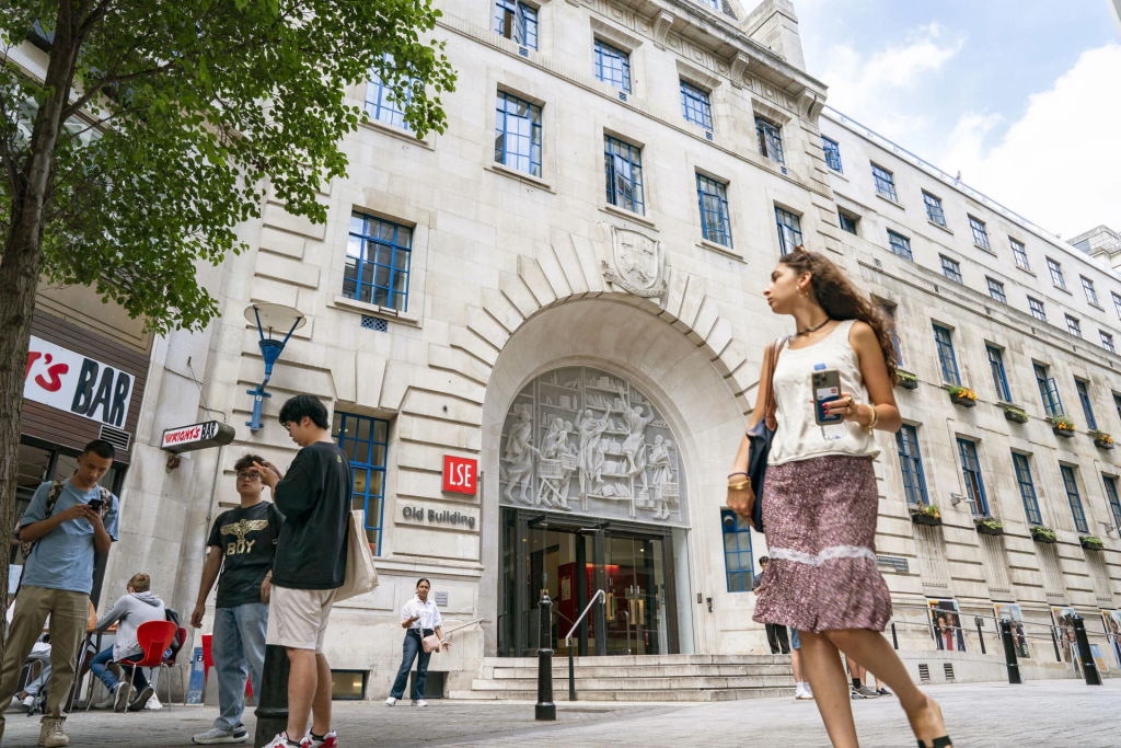 G5 Summer School Tour | Scholarshipkart | ABC London