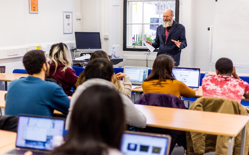 Choose the Right UK University | Study in the UK | ScholarshipKart | Best Study Abroad Consultancy in Barakhamba | Best Study Abroad Consultancy in Connaught Place | Best Study Abroad Consultancy in New Delhi | Best Study Abroad Consultancy in Delhi | Best Study Abroad Consultancy in Delhi-NCR