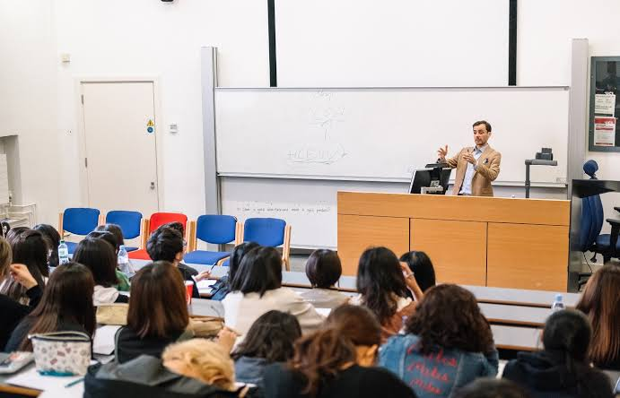 Choose the Right UK University | Study in the UK | ScholarshipKart | Best Study Abroad Consultancy in Barakhamba | Best Study Abroad Consultancy in Connaught Place | Best Study Abroad Consultancy in New Delhi | Best Study Abroad Consultancy in Delhi | Best Study Abroad Consultancy in Delhi-NCR