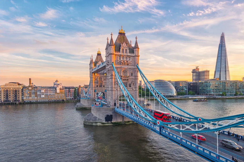 Travel Easily Across London, the UK and Europe